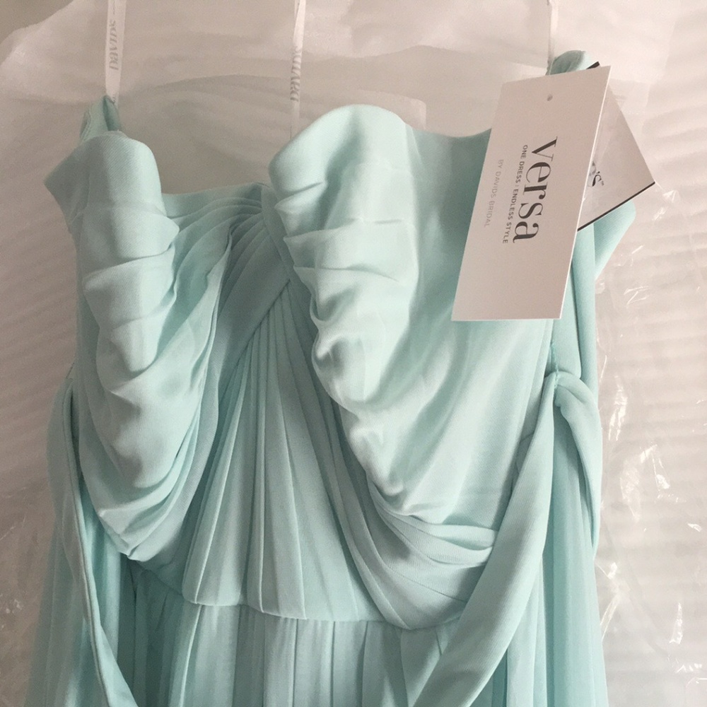 NWT Versa Mint Bridesmaid Dress, size 22